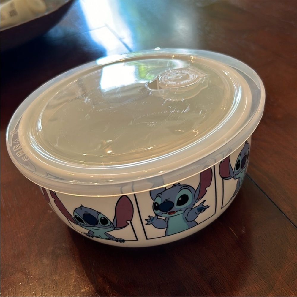 Disney Stitch Food Storage Container with lid